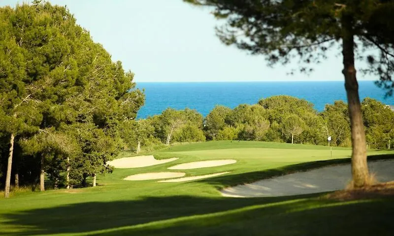 SALOU : SPACIEUX APPARTEMENT 100 M2 vue sur mer